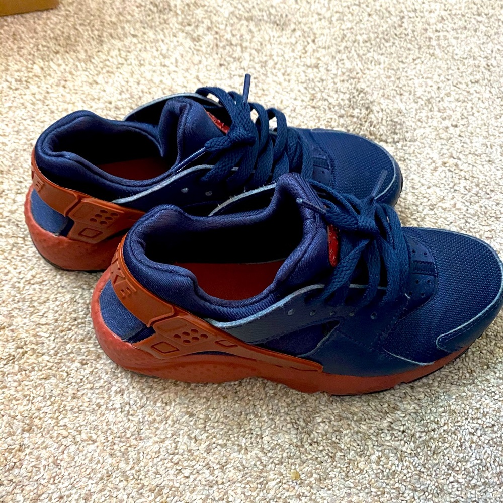 Nike huarache shoes